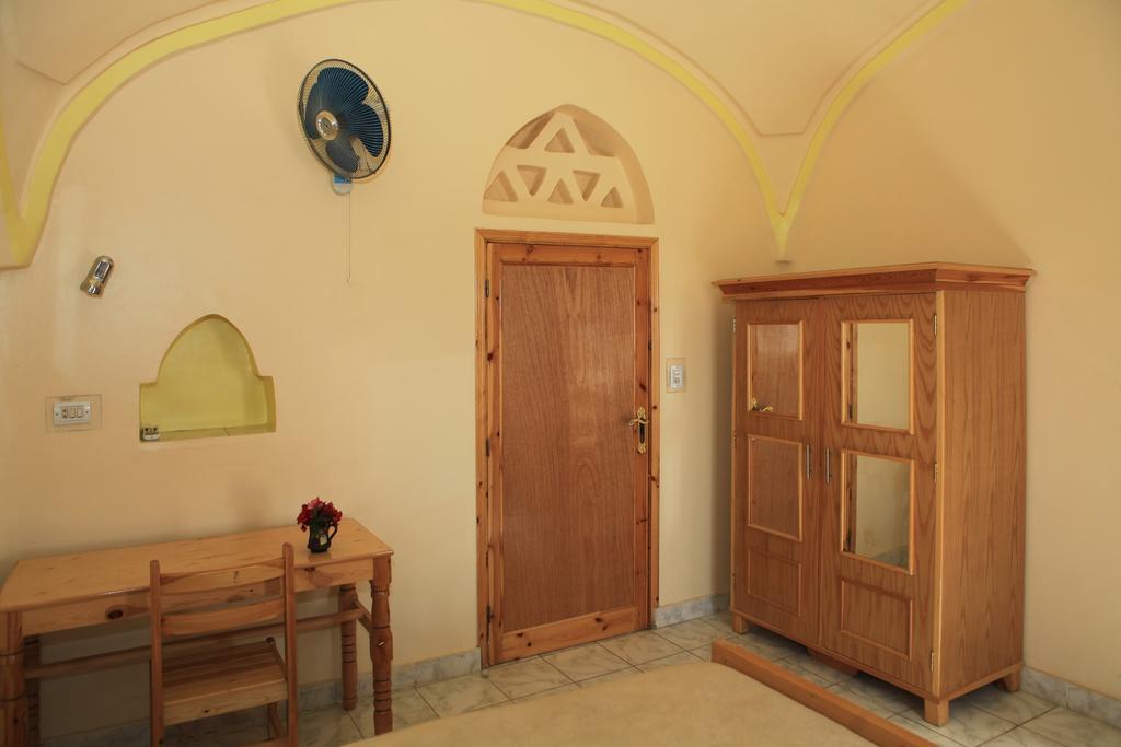 El Fayrouz Hotel Luxor Kamer foto