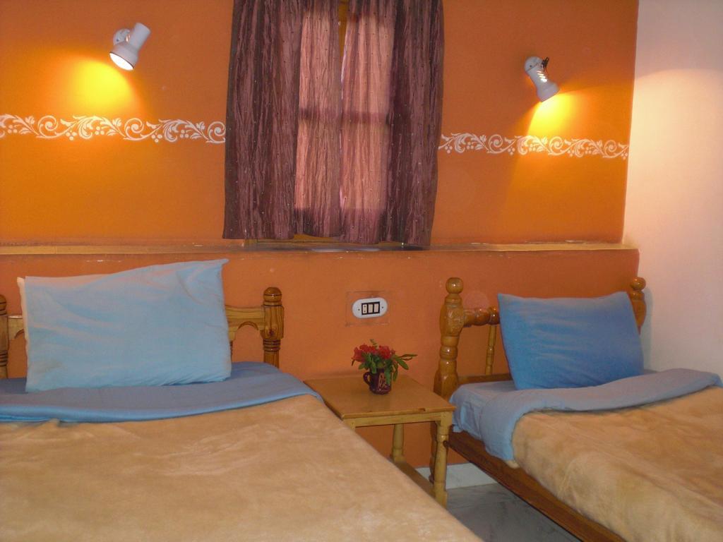 El Fayrouz Hotel Luxor Kamer foto