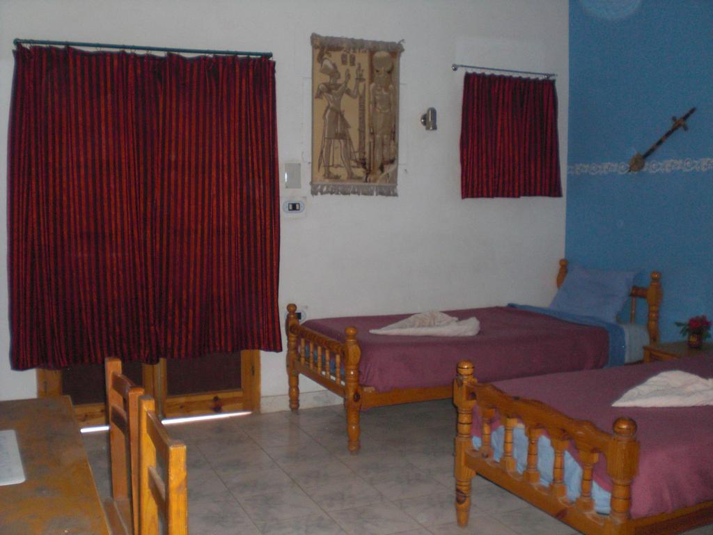 El Fayrouz Hotel Luxor Kamer foto